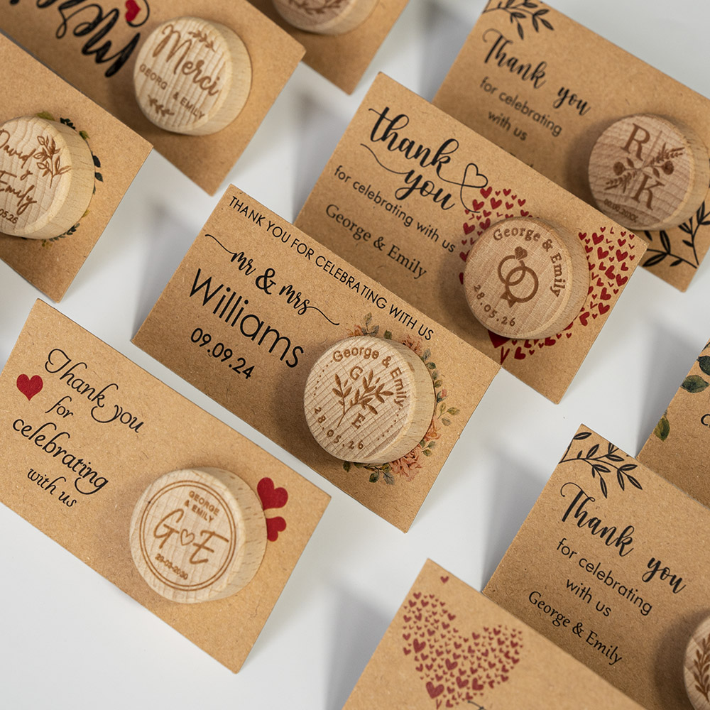 Personalized Gift Wine Bottle  - Wedding Supply List 评论和价格